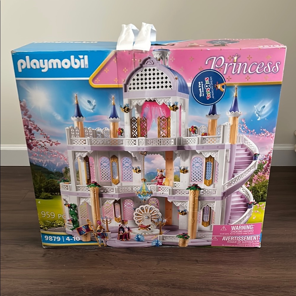Pink and White Building Set with Multi-Level Castle